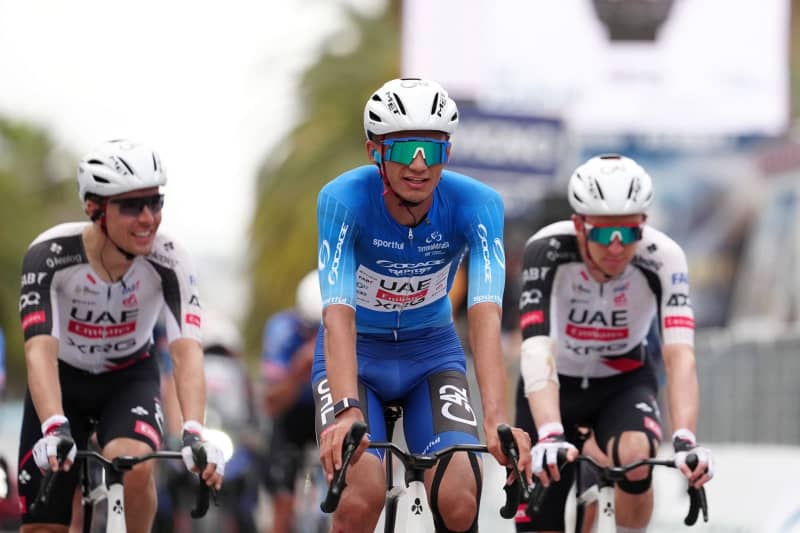Mexican racer Del Toro secures stunning double victory in thrilling Tirreno-Adriatico cycling showdown!