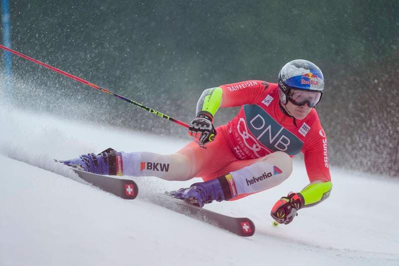 Odermatt skis out early on as giant slalom globe set to slip away