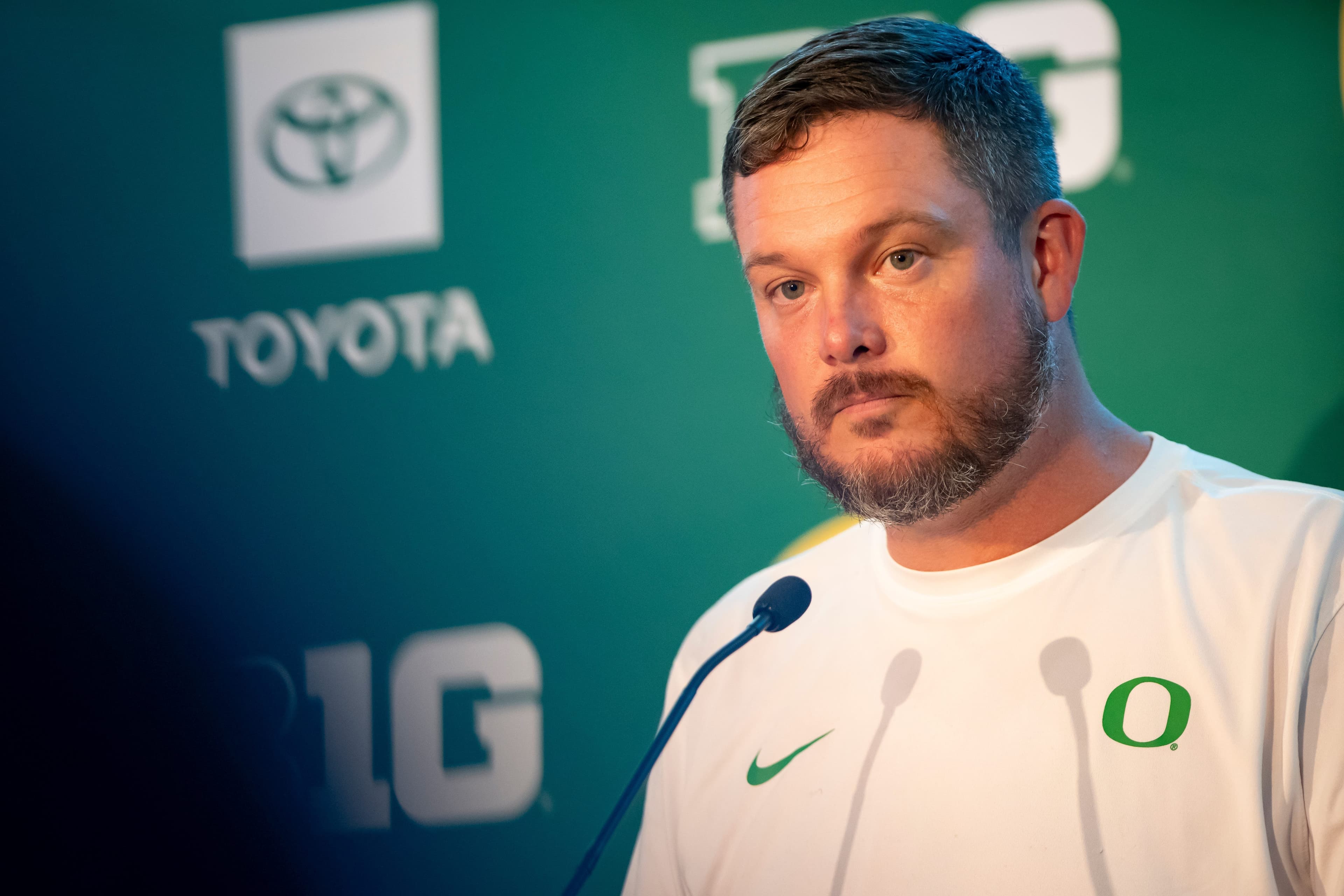 Dan Lanning breaks down first spring scrimmage for Oregon Ducks