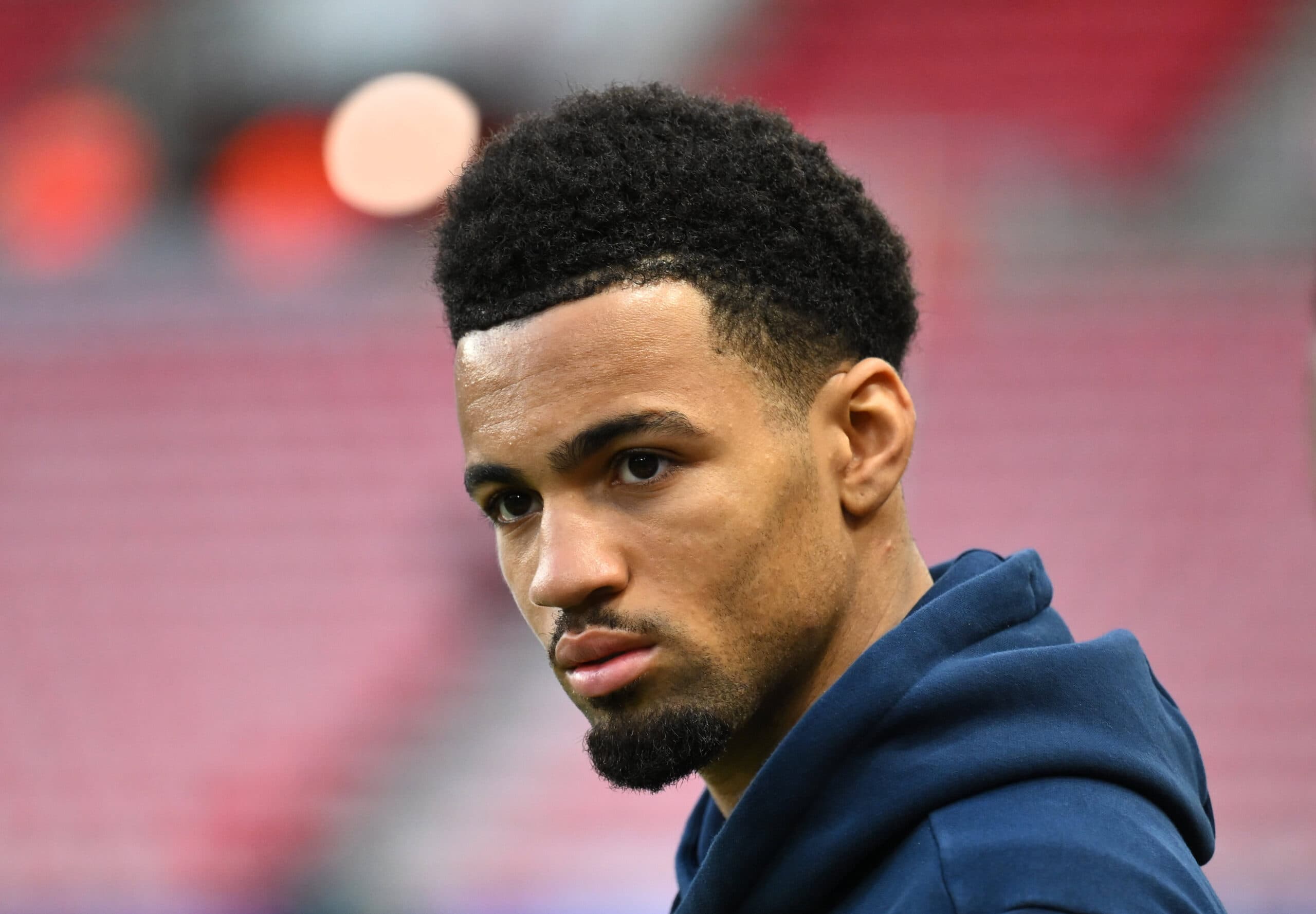 Report: Chelsea considering shock move to sign £40m-rated Arsenal star