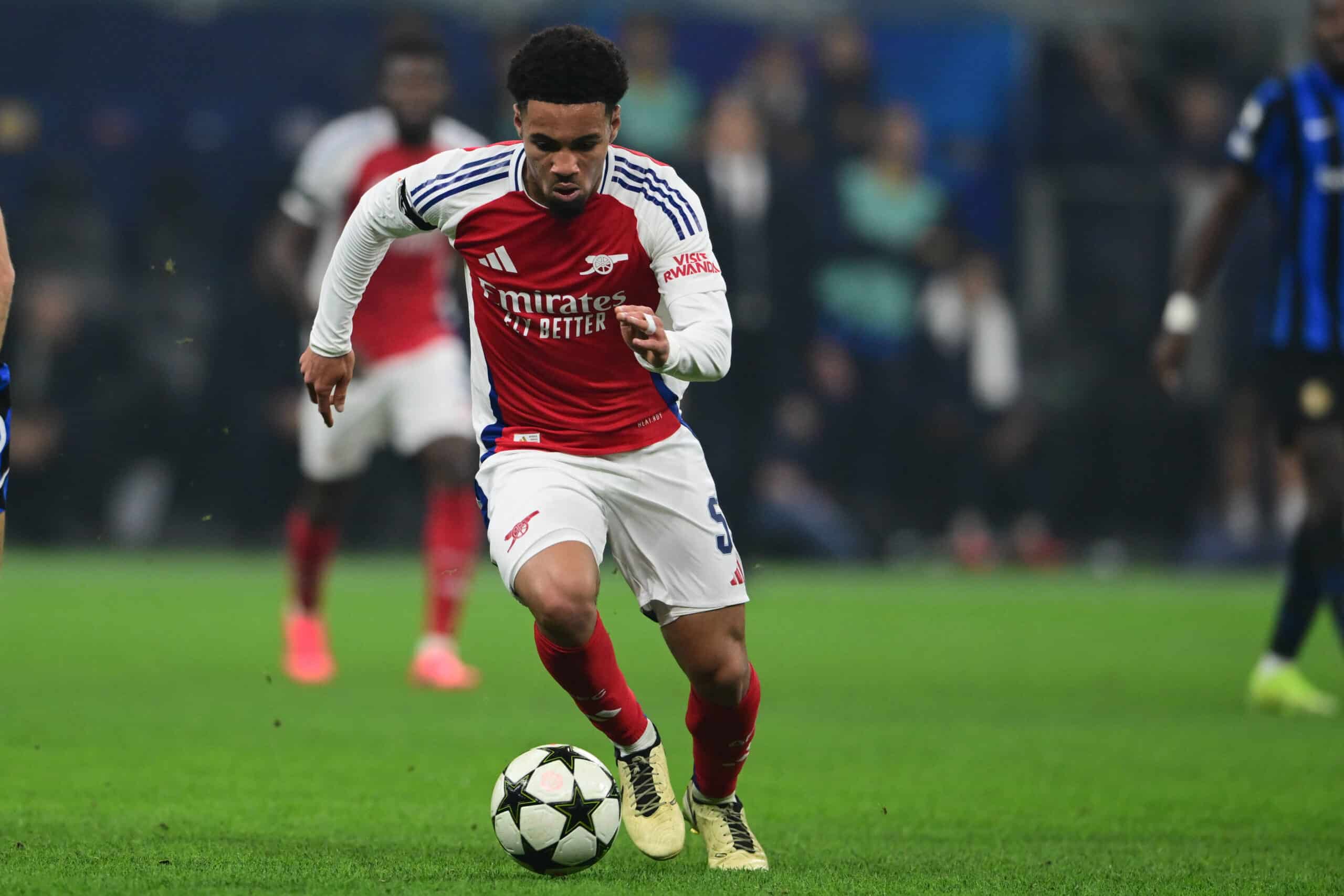 Borussia Dortmund Eyeing Arsenal Prodigy After Major Exit Decision