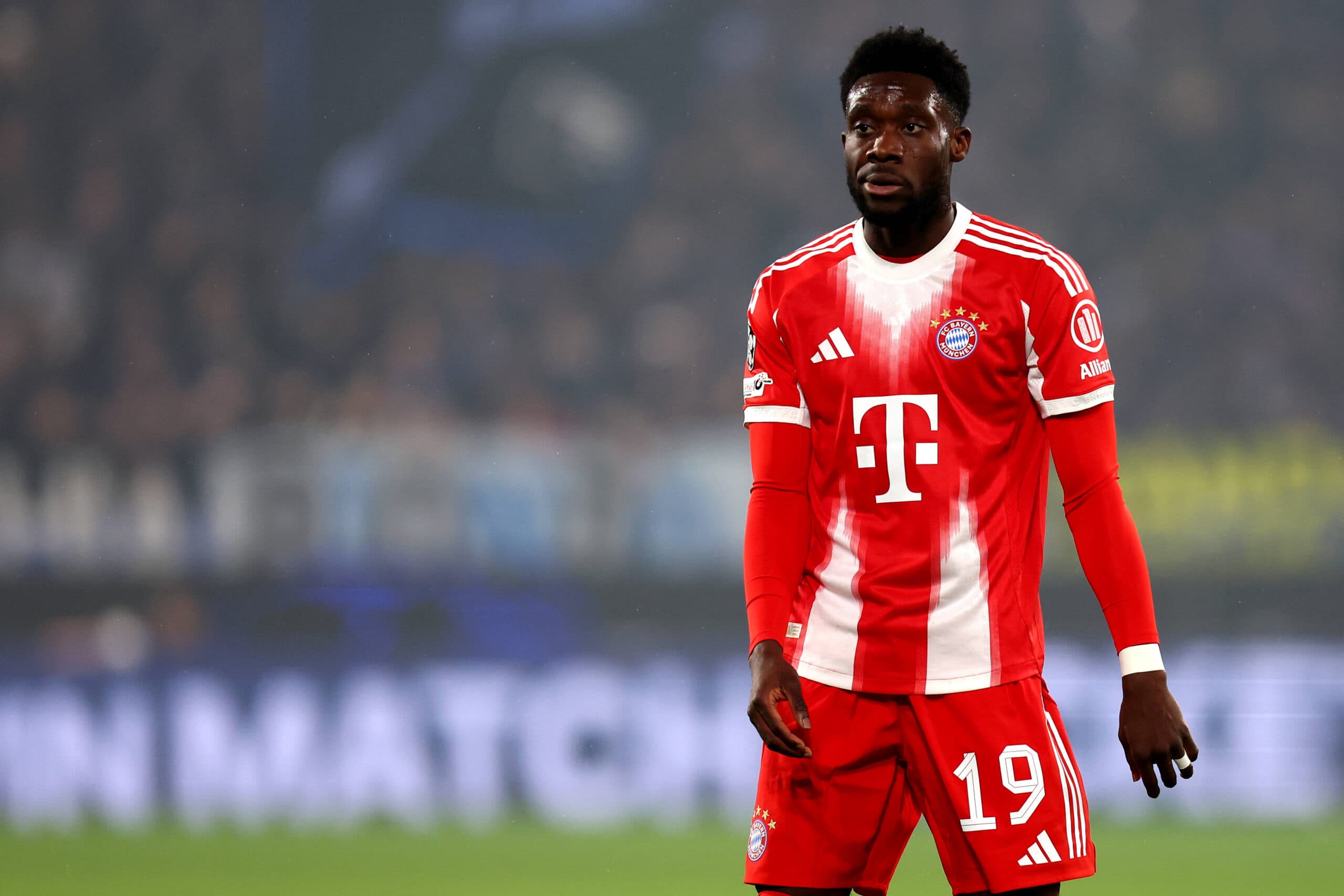 Report: Man United considering move to sign Bayern Munich star this summer