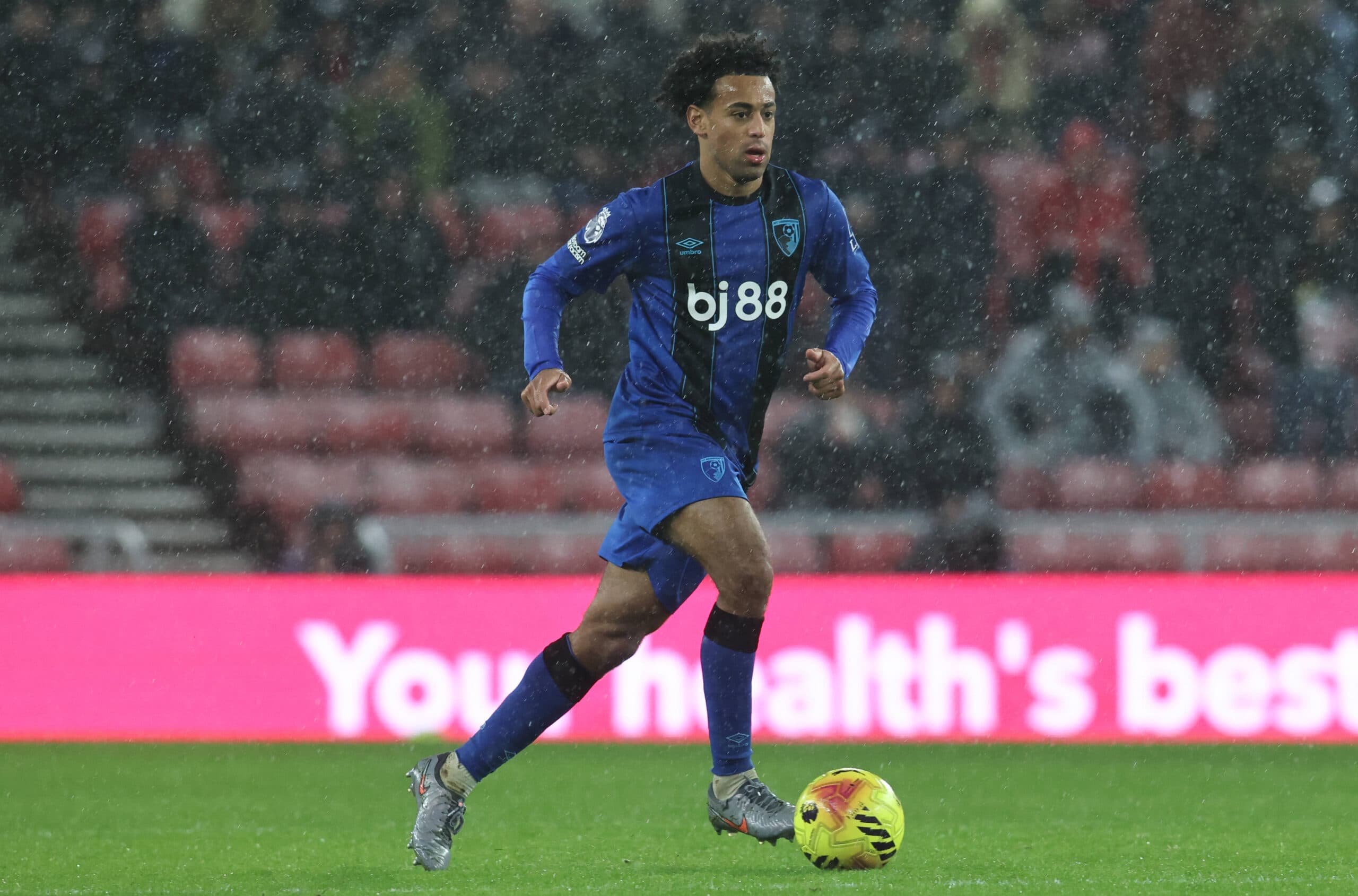 Red Devils Target Premier League's Next Big Midfield Star