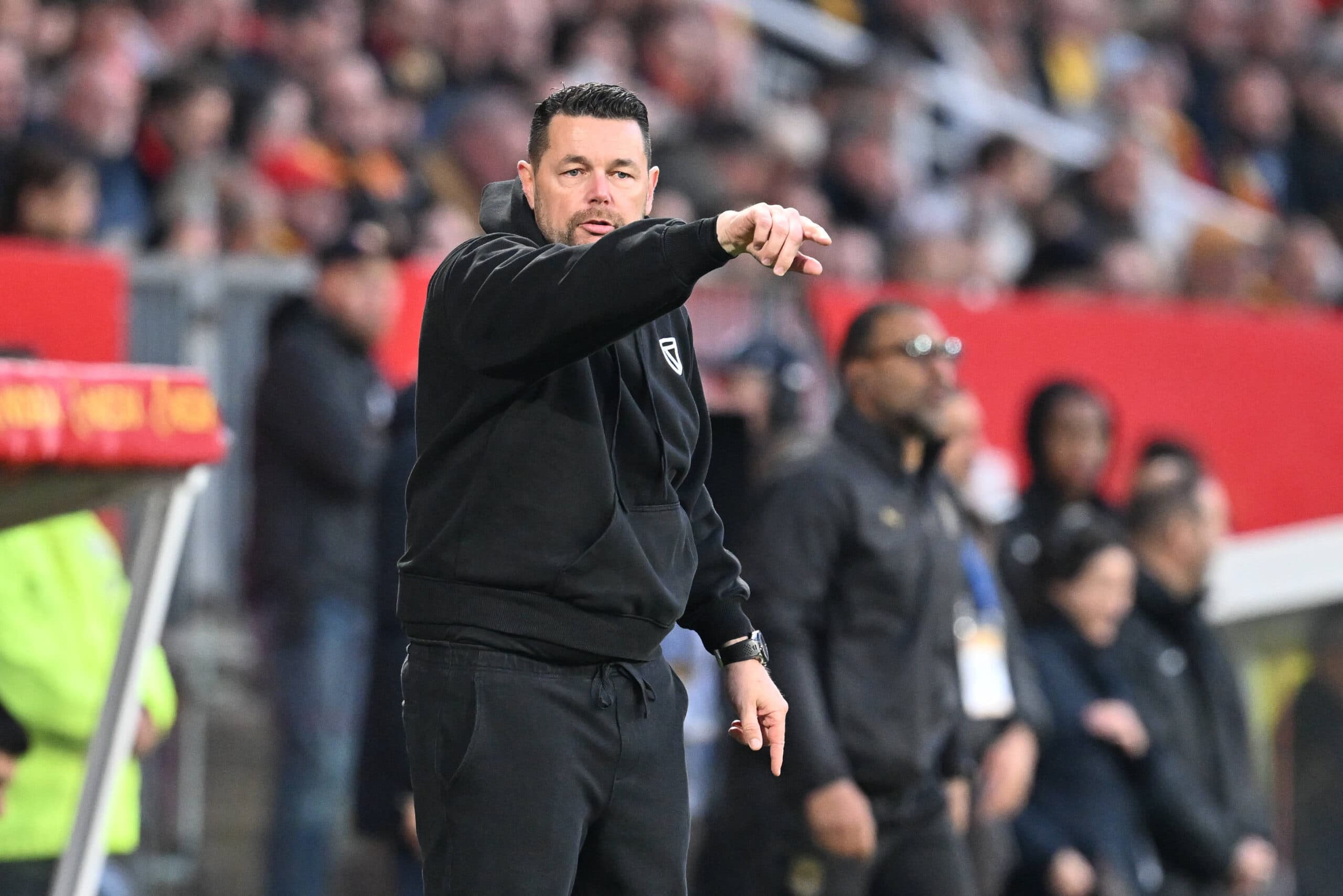 Report: Crystal Palace set to rival Fulham in the race to appoint Ligue 1 boss