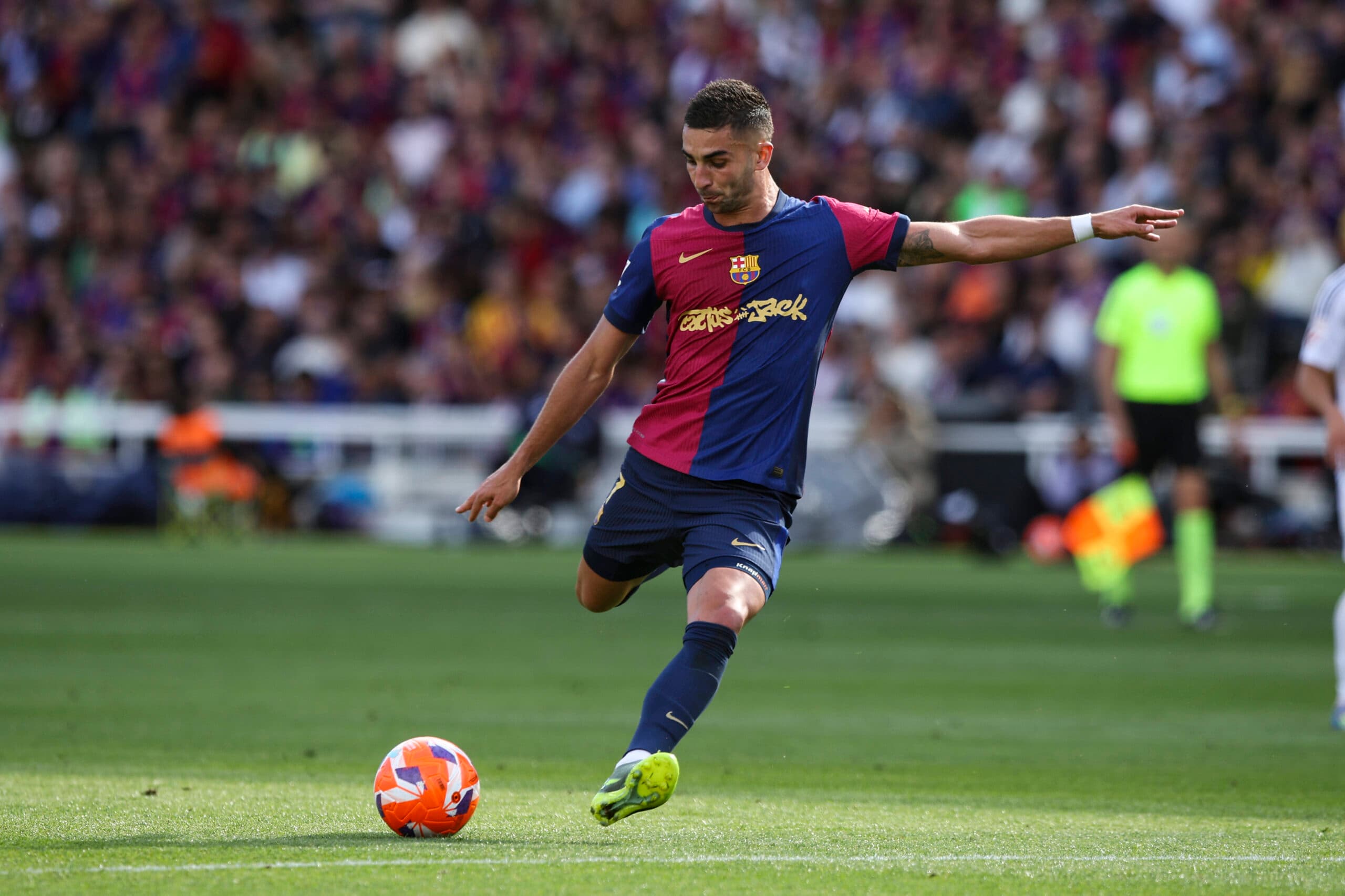 Report: Man United eyeing surprise move to sign former Man City star