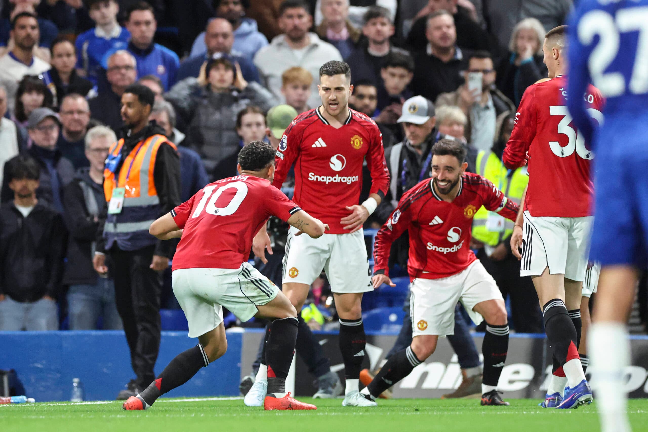 Chelsea vs Man United Player Ratings, Cunha Strike Secures Key Three Points