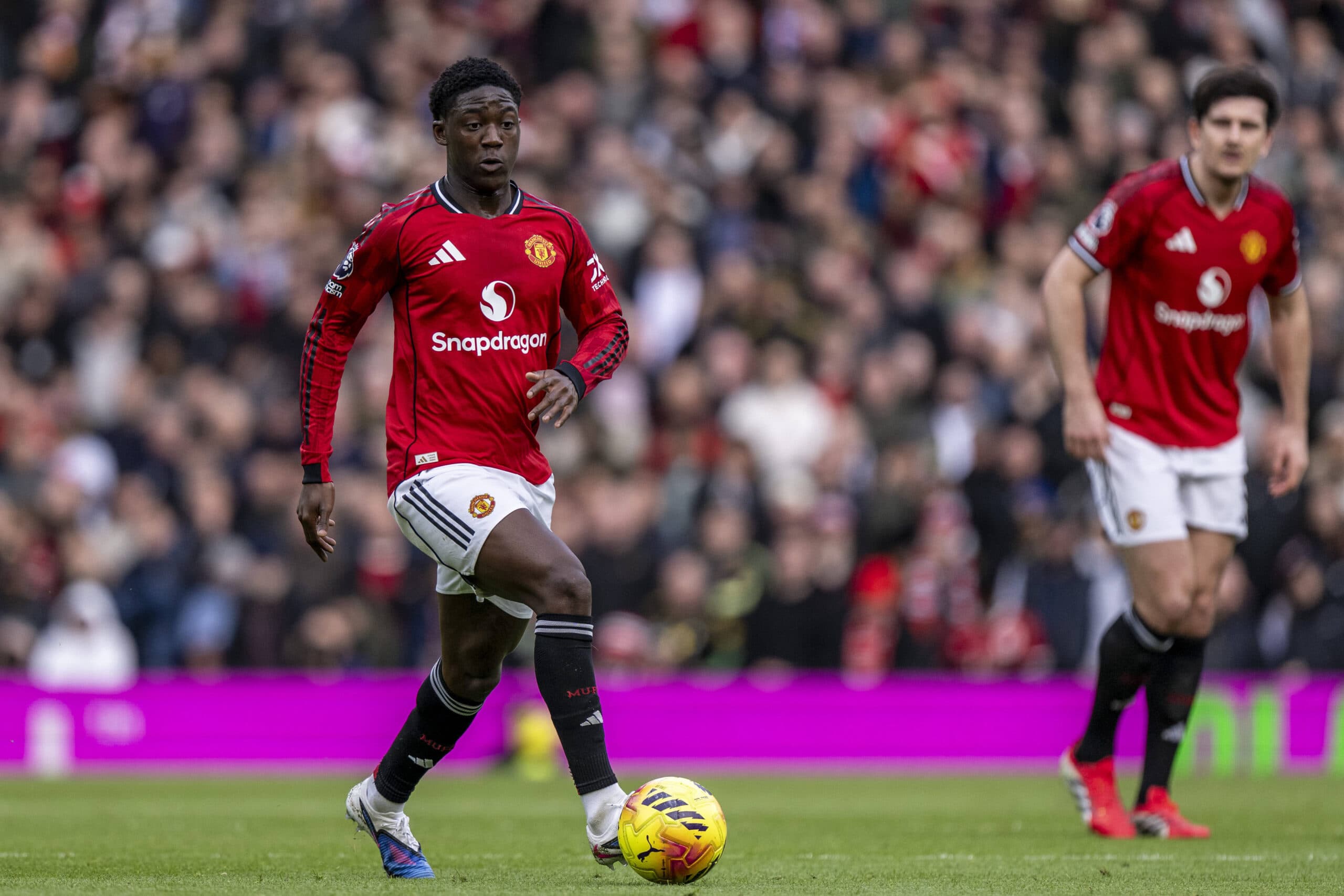 Report: Man United star set to sign new £120,000-per-week contract