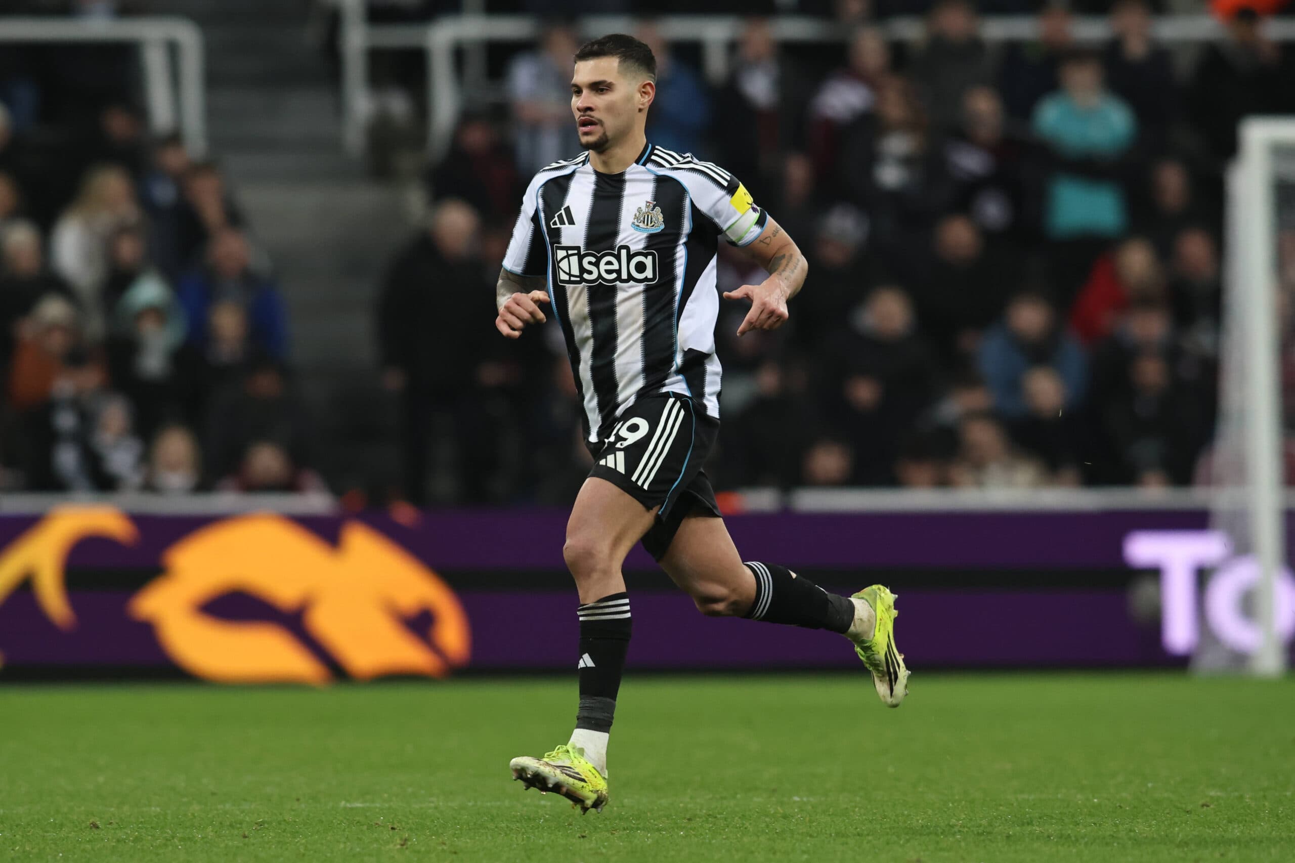 Report:. Newcastle star is committed and ready for contract talks