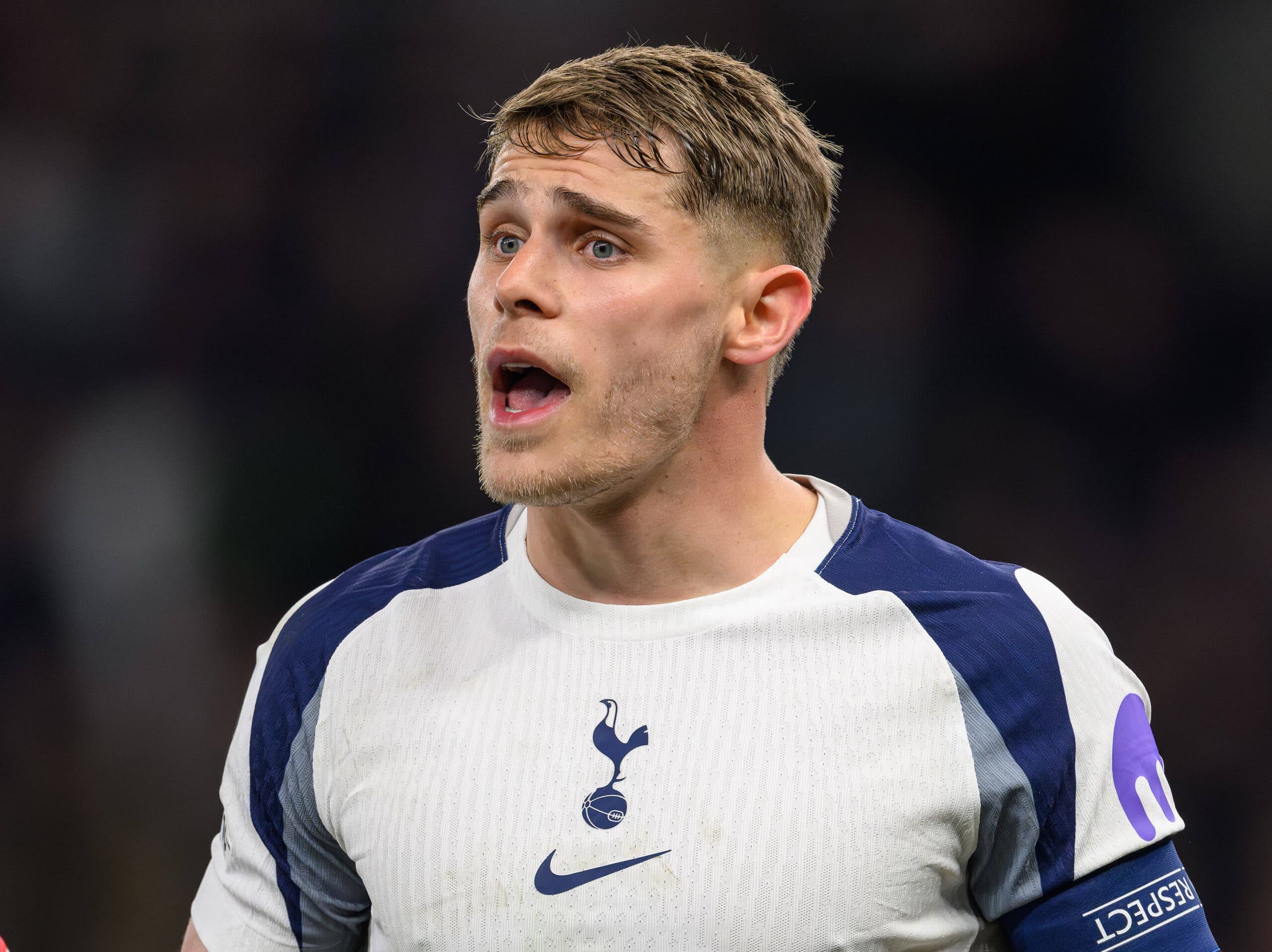 Man United Transfers: Latest on Micky van de Ven, Carlos Baleba and more