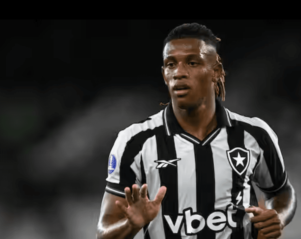 Report: Manchester United keen on £26m Brazilian midfielder