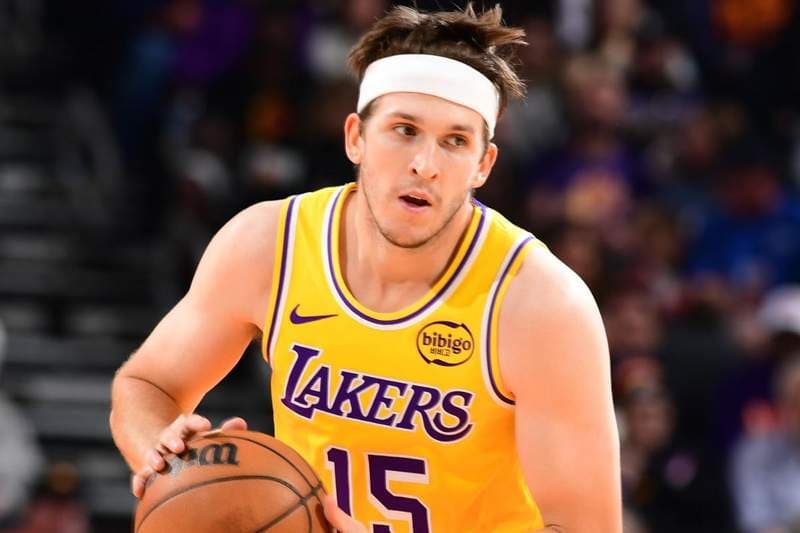 Austin Reaves Thrown to Ground by Rockets Star as Fans Call Out “Dirty” Act After Lakers Star’s Injury Scare