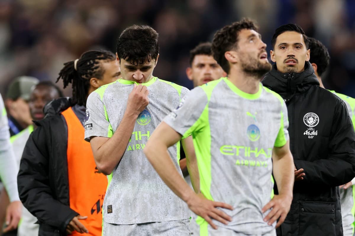 Manchester City remain in the fight despite dropping points against Everton