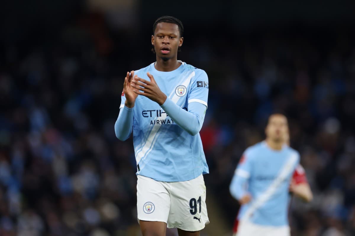 City's promising prospect secures stunning win over frontrunner!