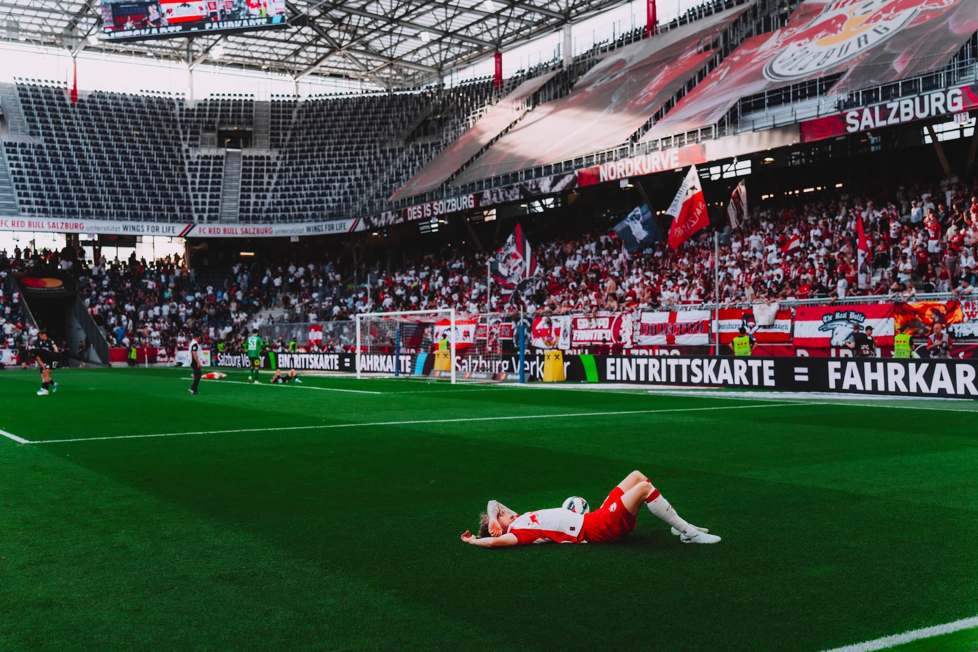 Dramatic draw after late VAR drama