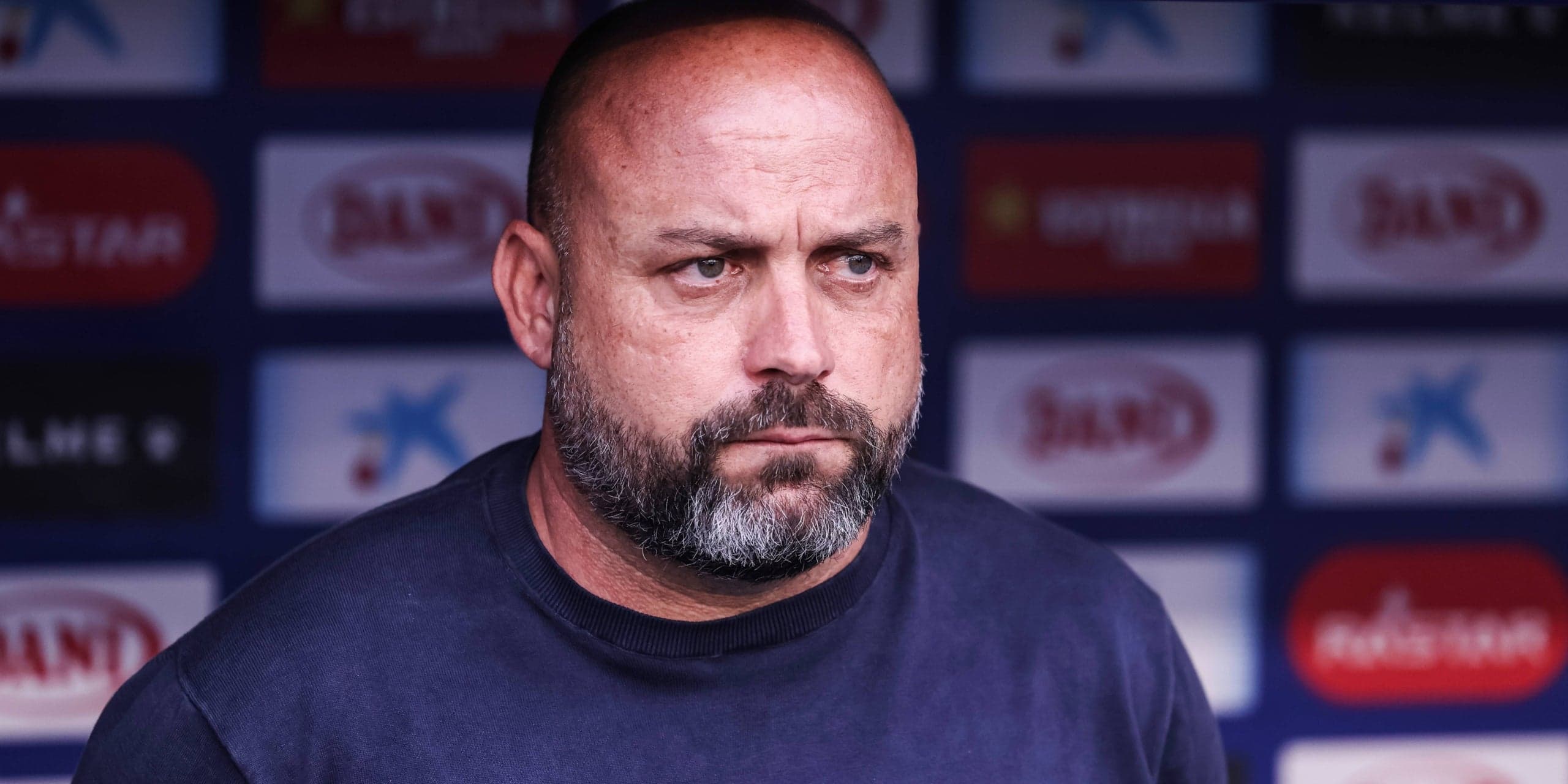 Espanyol to stand by manager despite nose-dive in results