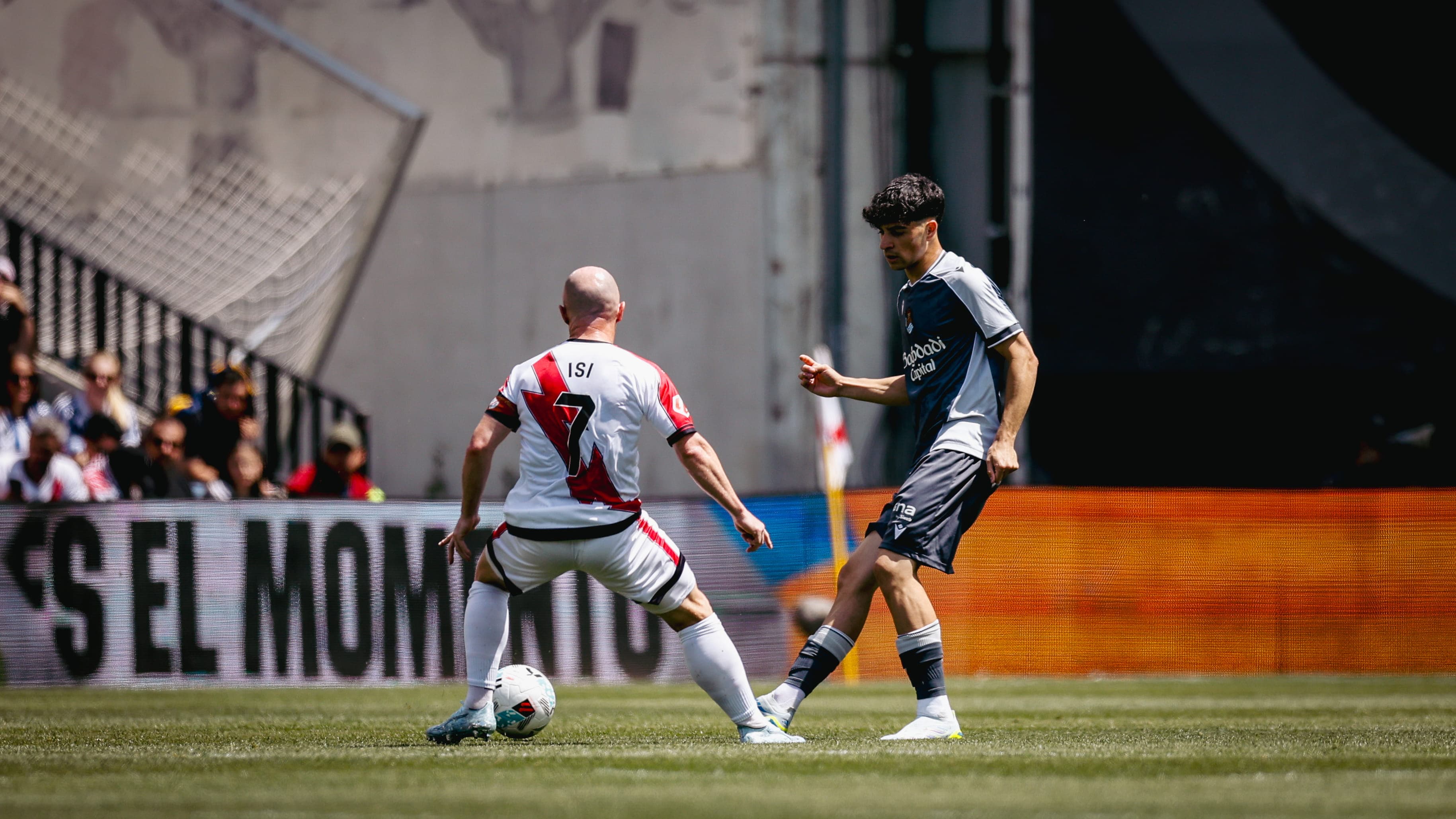 €50m defender shuts down talk of Real Madrid and Barcelona moves