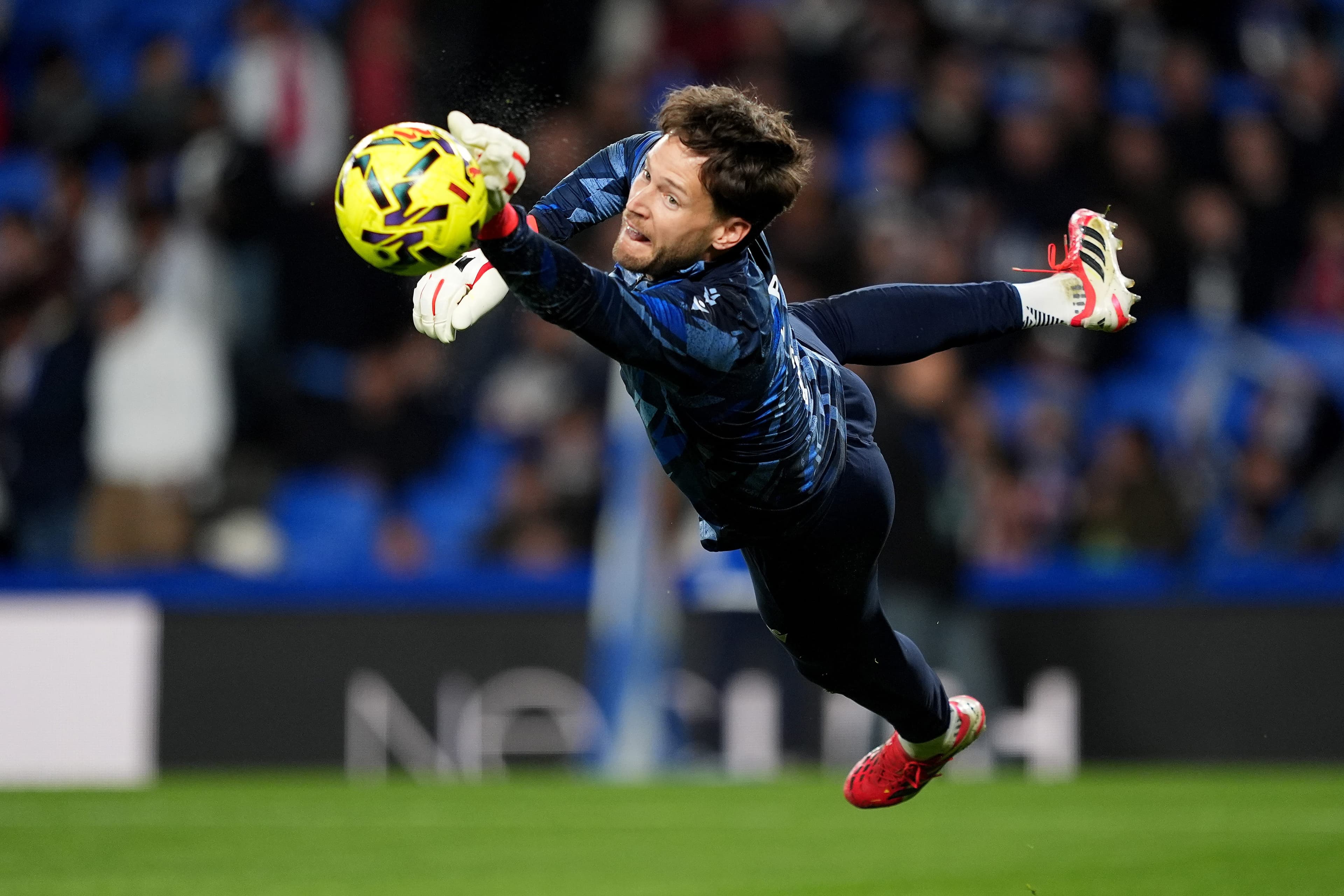 Real Sociedad move to block Barcelona efforts to sign key player