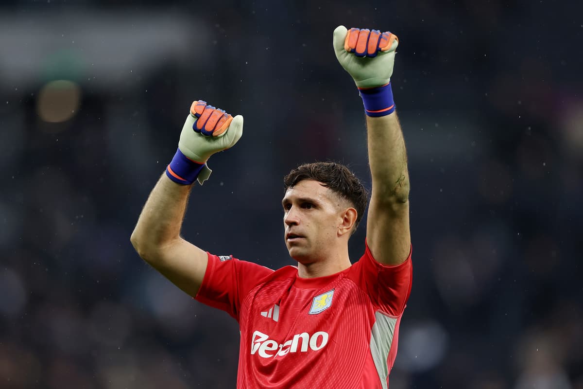 Dibu Martinez offered, but Spalletti and Comolli disagree over new Juventus goalkeeper – report