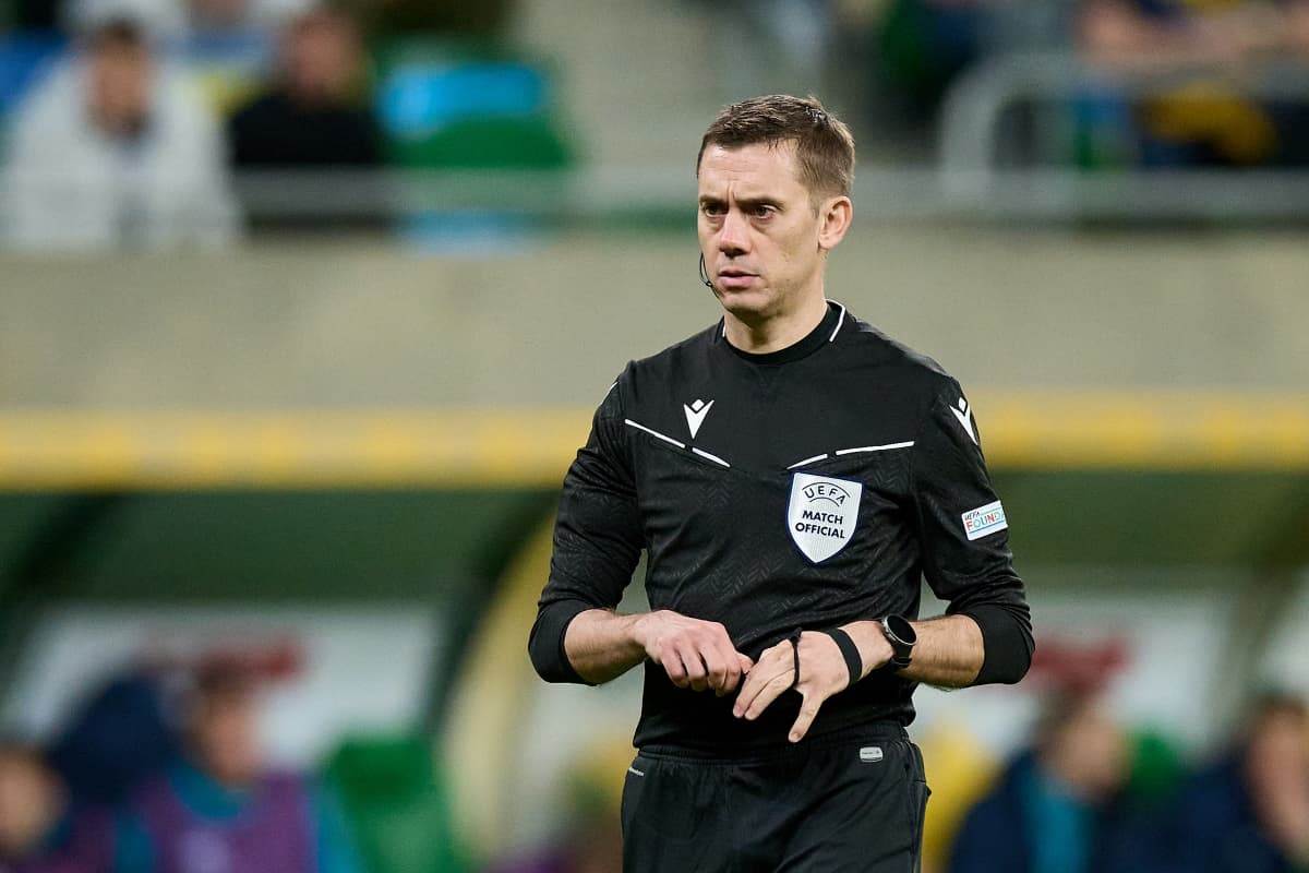 Who is the referee for Bosnia and Herzegovina vs. Italy play-off final?