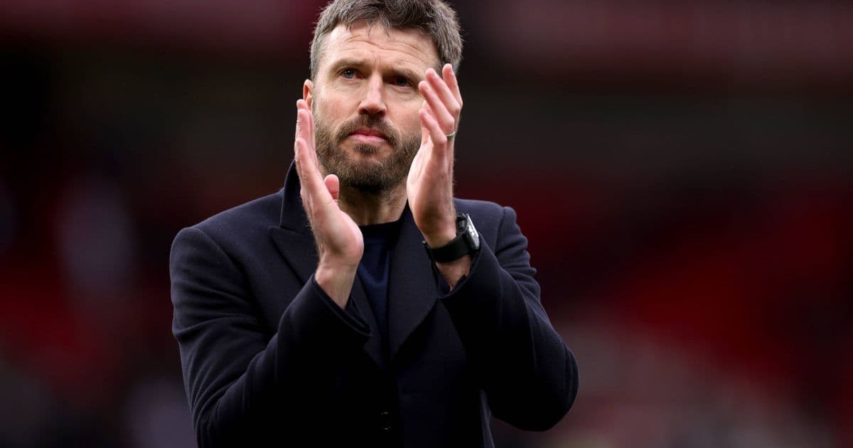 Rooney Lights Up the Pitch, Carrick Finds Form as Red Devils Dominate in Champions League!