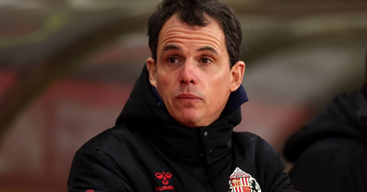 Le Bris vows Sunderland will ‘embrace the battle’ in fiery Tyne-Wear Derby at St James’ Park