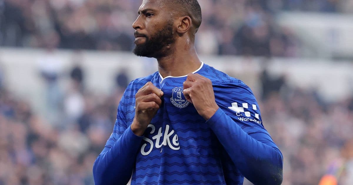 Premier League Weekend Review: Slot under fire, Beto’s brace lifts Everton, and Sunderland hoodoo haunts Newcastle