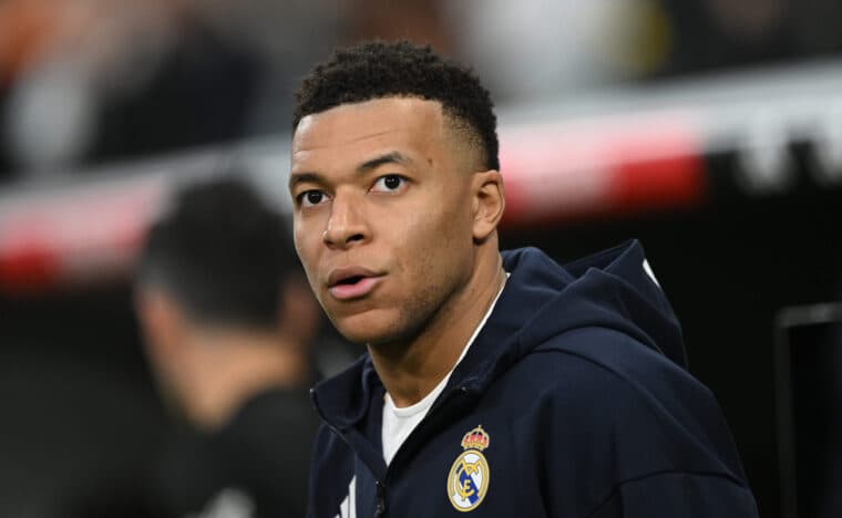 Kylian Mbappe’s knee injury misdiagnosed after bizarre error from Real Madrid staff