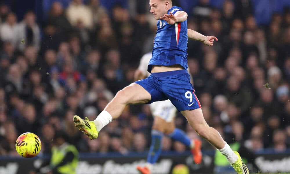 Everton plotting ambitious raid on Chelsea for £30m striker