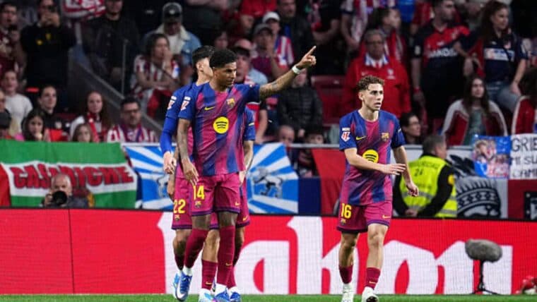 Lewandowski scores late winner as Barcelona beat Atletico Madrid to move seven points clear