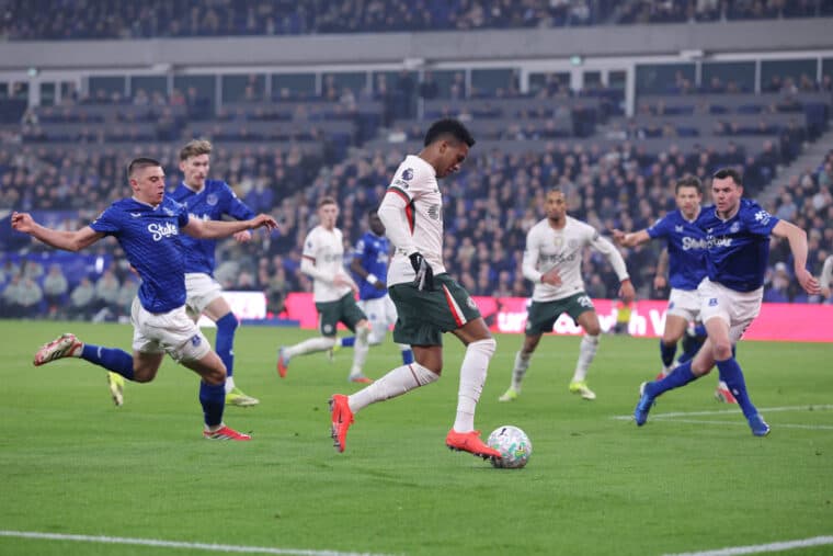 Everton consider legal case against the Premier League’s Chelsea sanctions