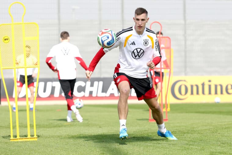 Schlotterbeck snubs Real Madrid, Bayern & Liverpool interest to renew with Borussia Dortmund