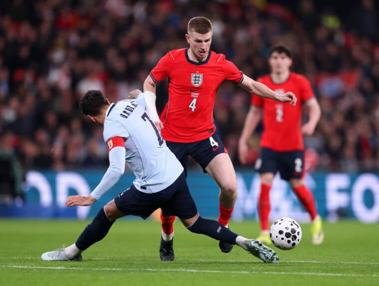 Liverpool look to hijack Manchester United’s move for top Premier League midfielder