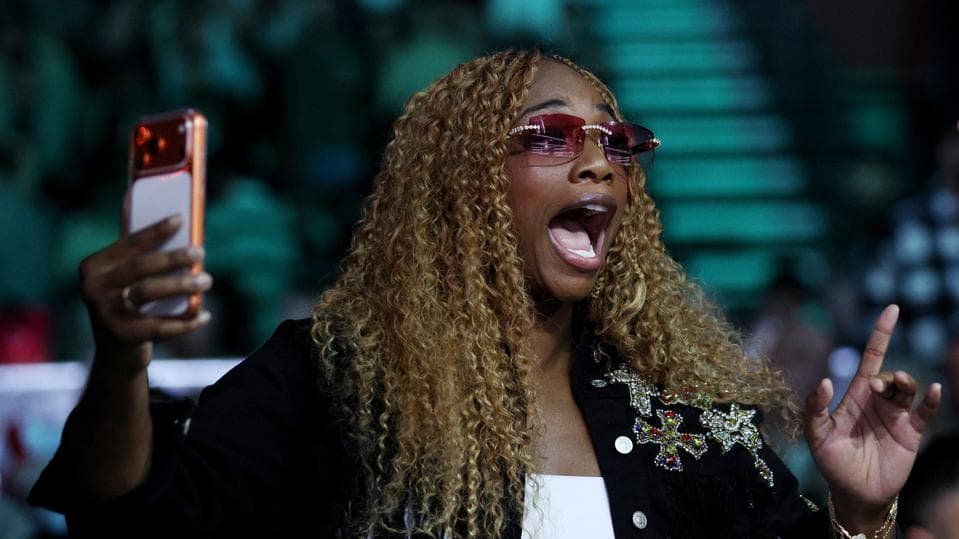 Claressa Shields Calls For Former Heavyweight Champ’s Retirement After Exciting Fight