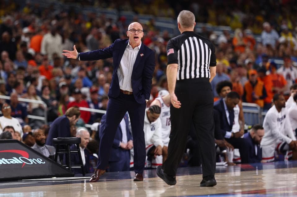 UConn Coach Dan Hurley Brings His Wannabe Bob Knight Imitation To Indiana