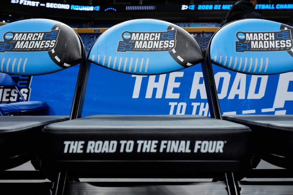 Over- And Underseeded Teams In March Madness Based On Predictive Rank