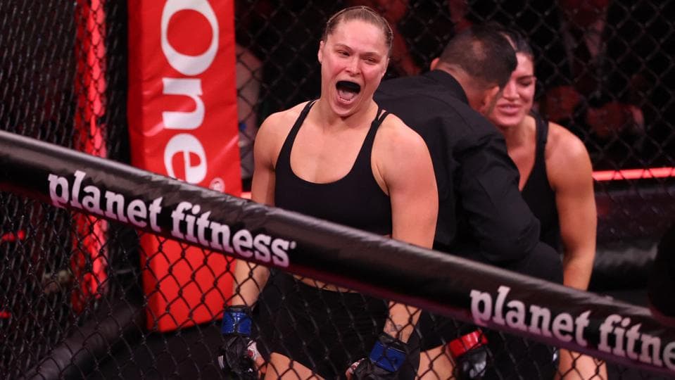 Ronda Rousey Demolishes Gina Carano In 17 Seconds And Retires