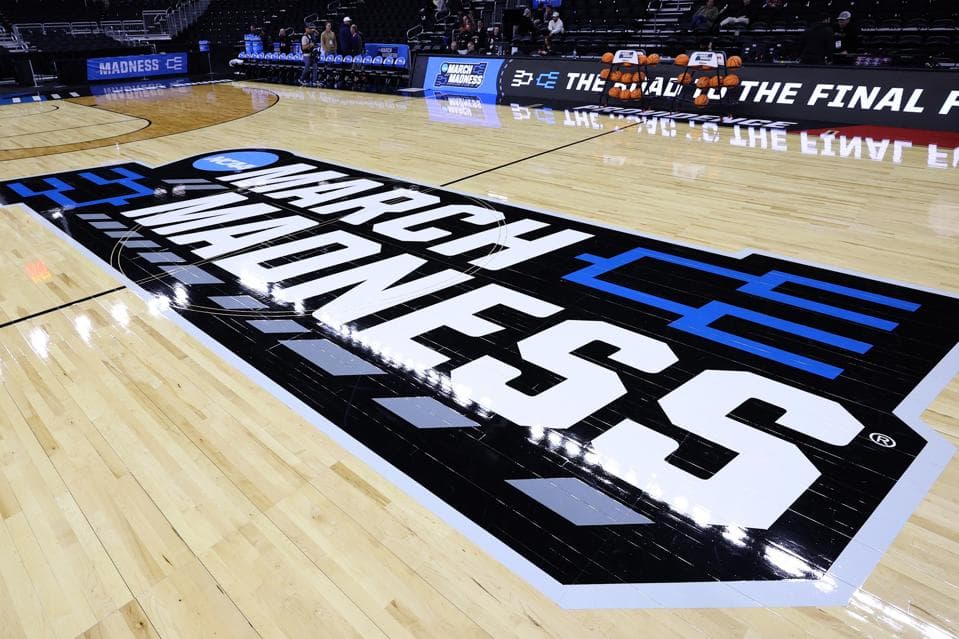 March Madness 2026 Countdown: Buckle Up for Epic Hoop Dives and Playoff Shocks!