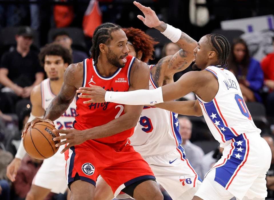 James & Co., Dunks it Up for Finals!