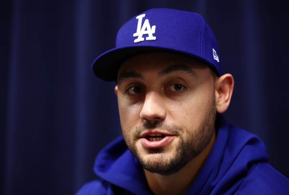 Dodgers Make Shocking Foul Play: Big Mistake Costs $17M on Shift to Rival League Fail
