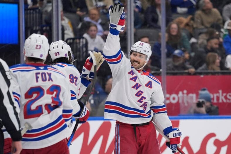 Why Rangers star ‘thought I was dying’ early in season, also addresses uncertain future