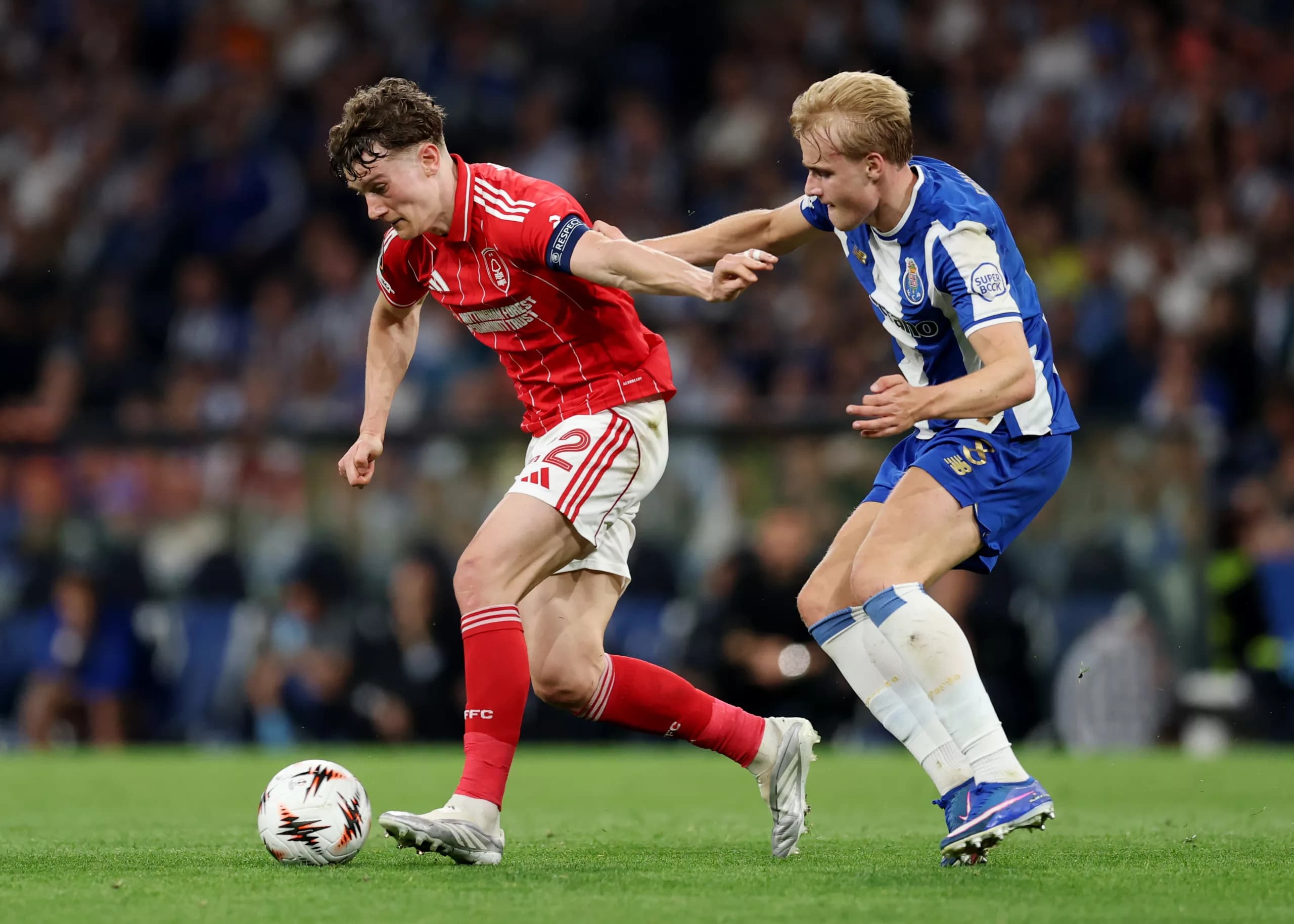 Porto 1-1 Nottingham Forest: Pereira battles to quarter final first leg draw against old club