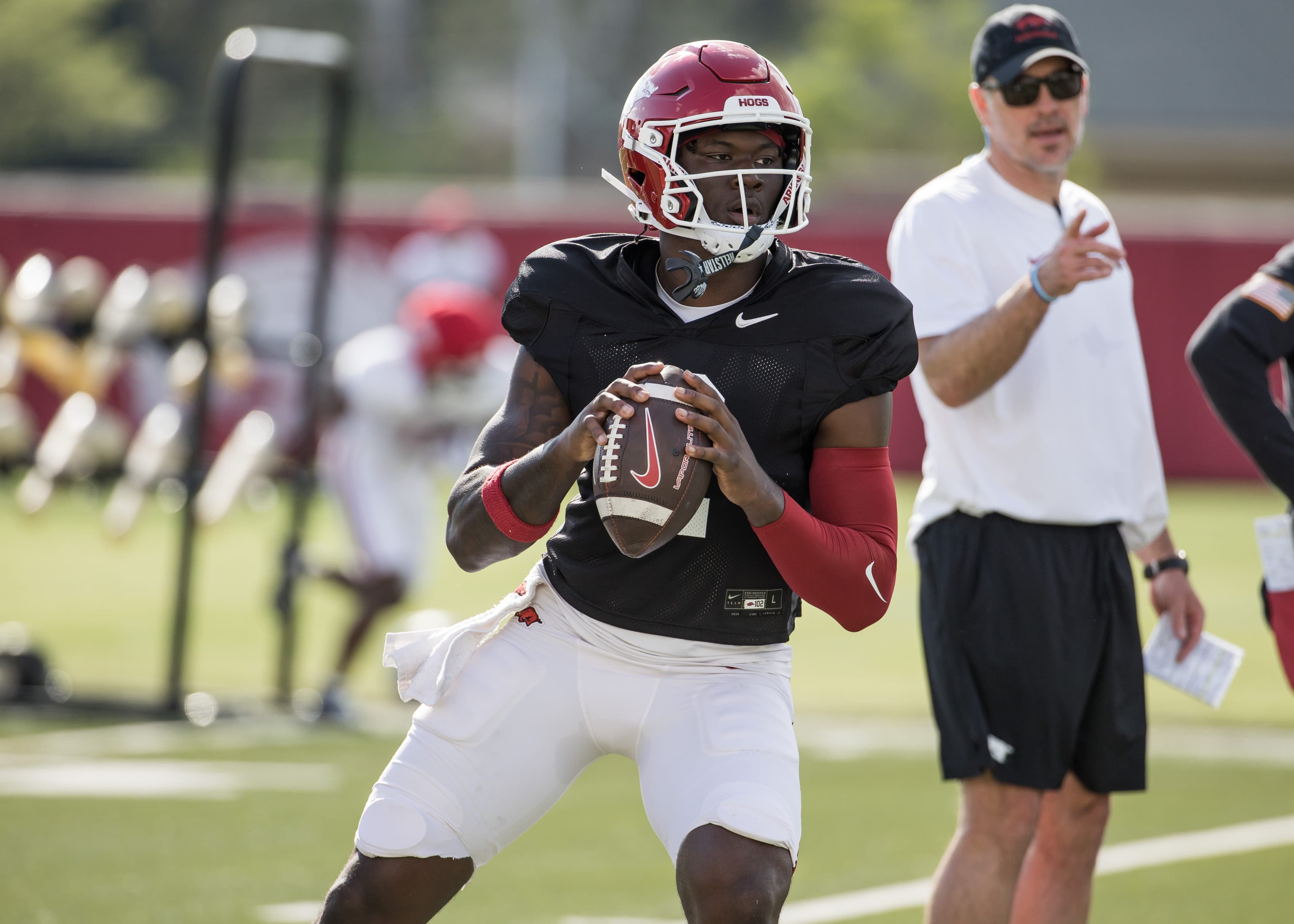 Where does Arkansas football QB competition stand entering spring game?