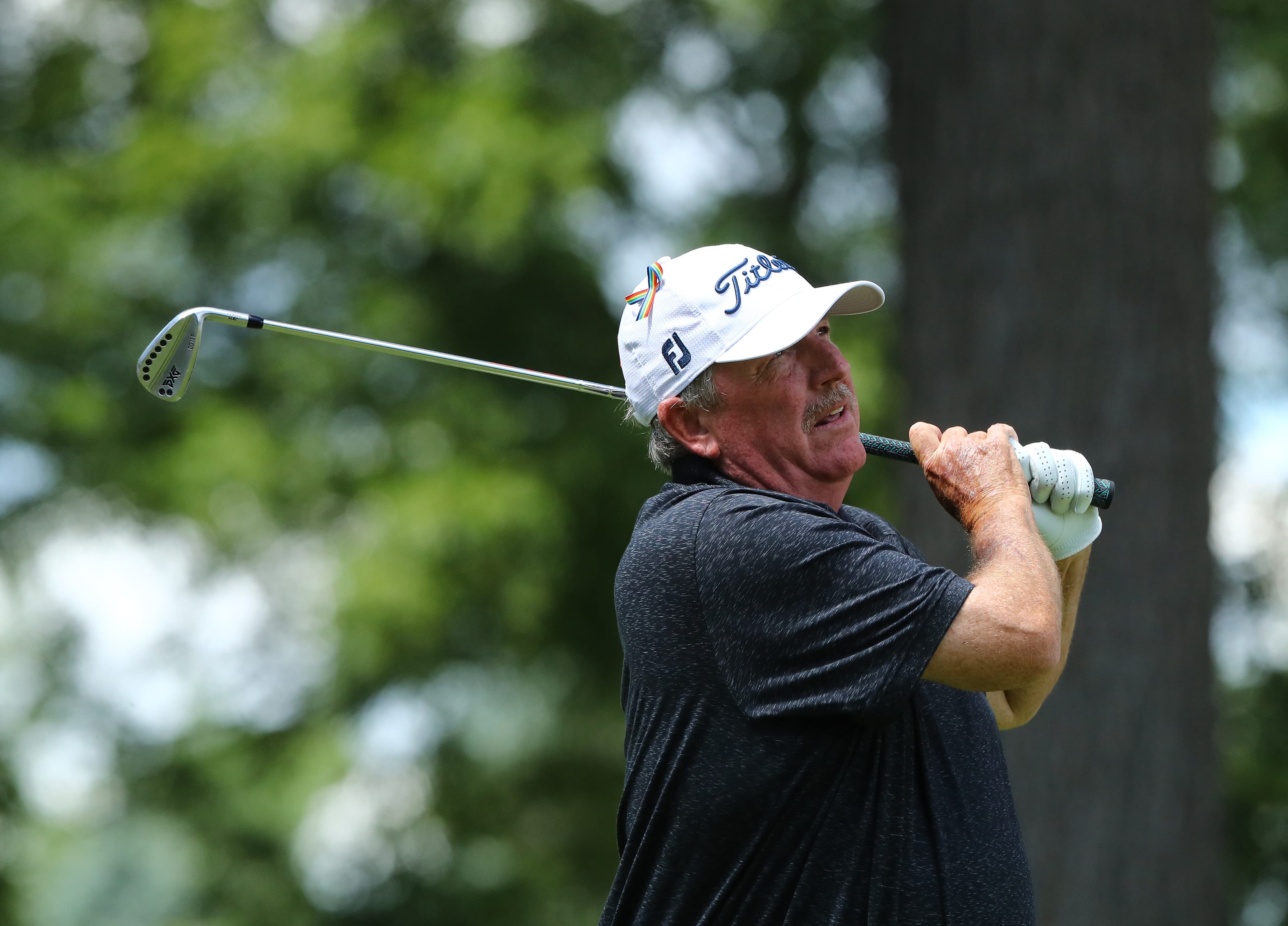 Quick, do you like chocolate or vanilla ice cream?