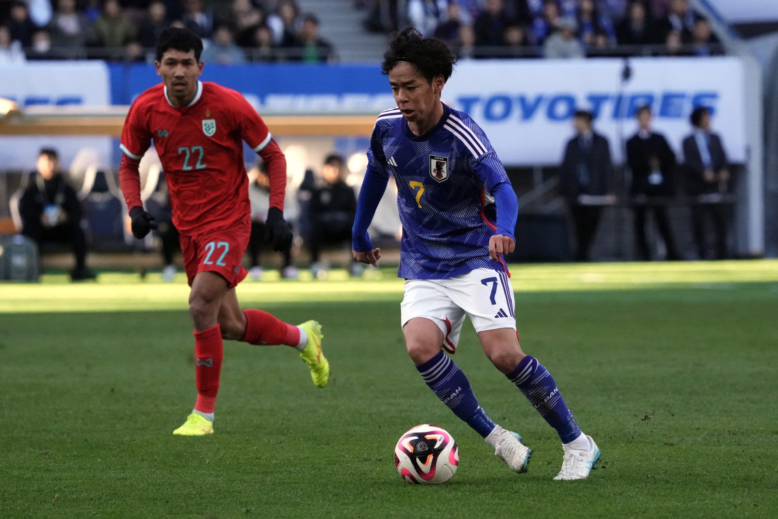 Hamburg remain keen on signing Sint Truiden’s star Japanese playmaker