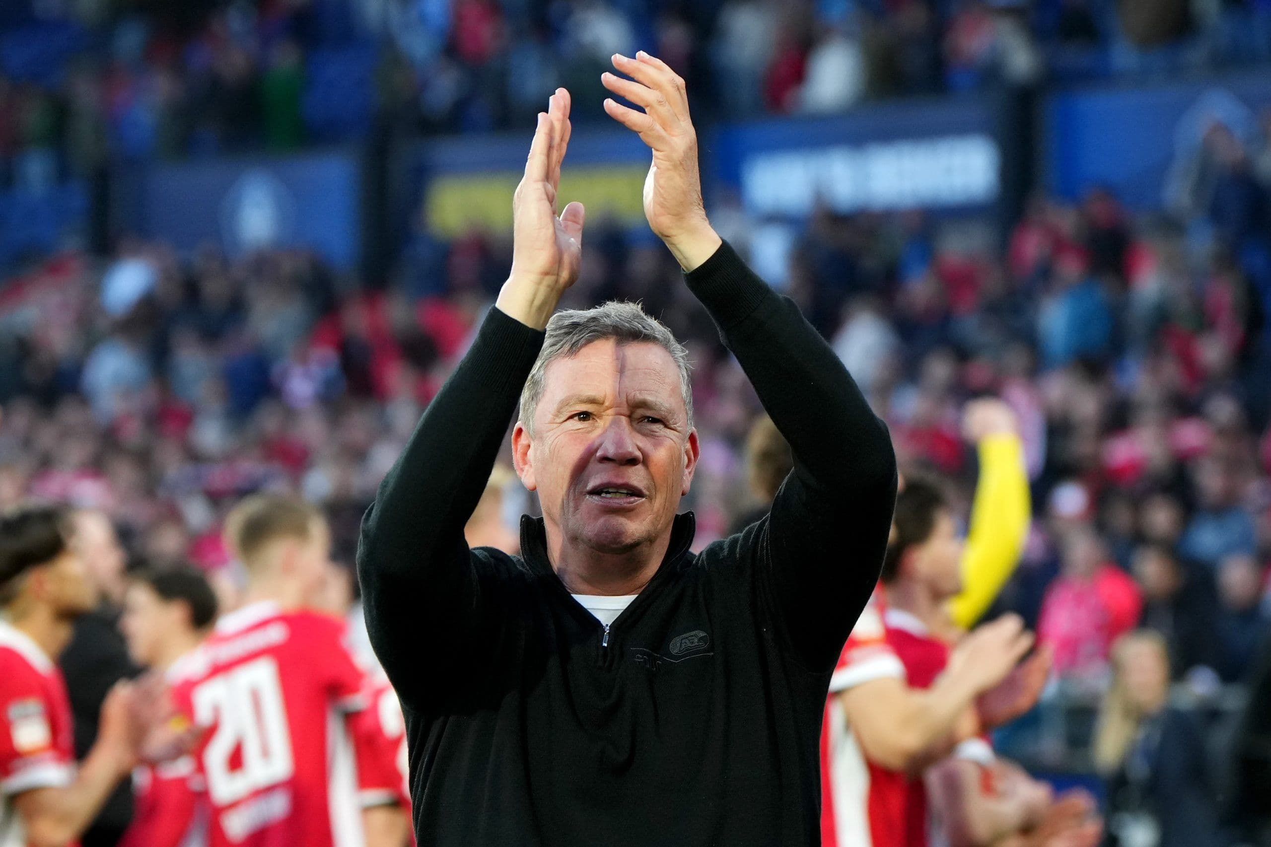 AZ Alkmaar captain wants Leeroy Echteld to stay on as head coach following KNVB Cup win