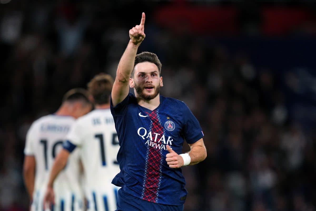 Khvicha Kvaratskhelia ‘not thinking about’ leaving PSG