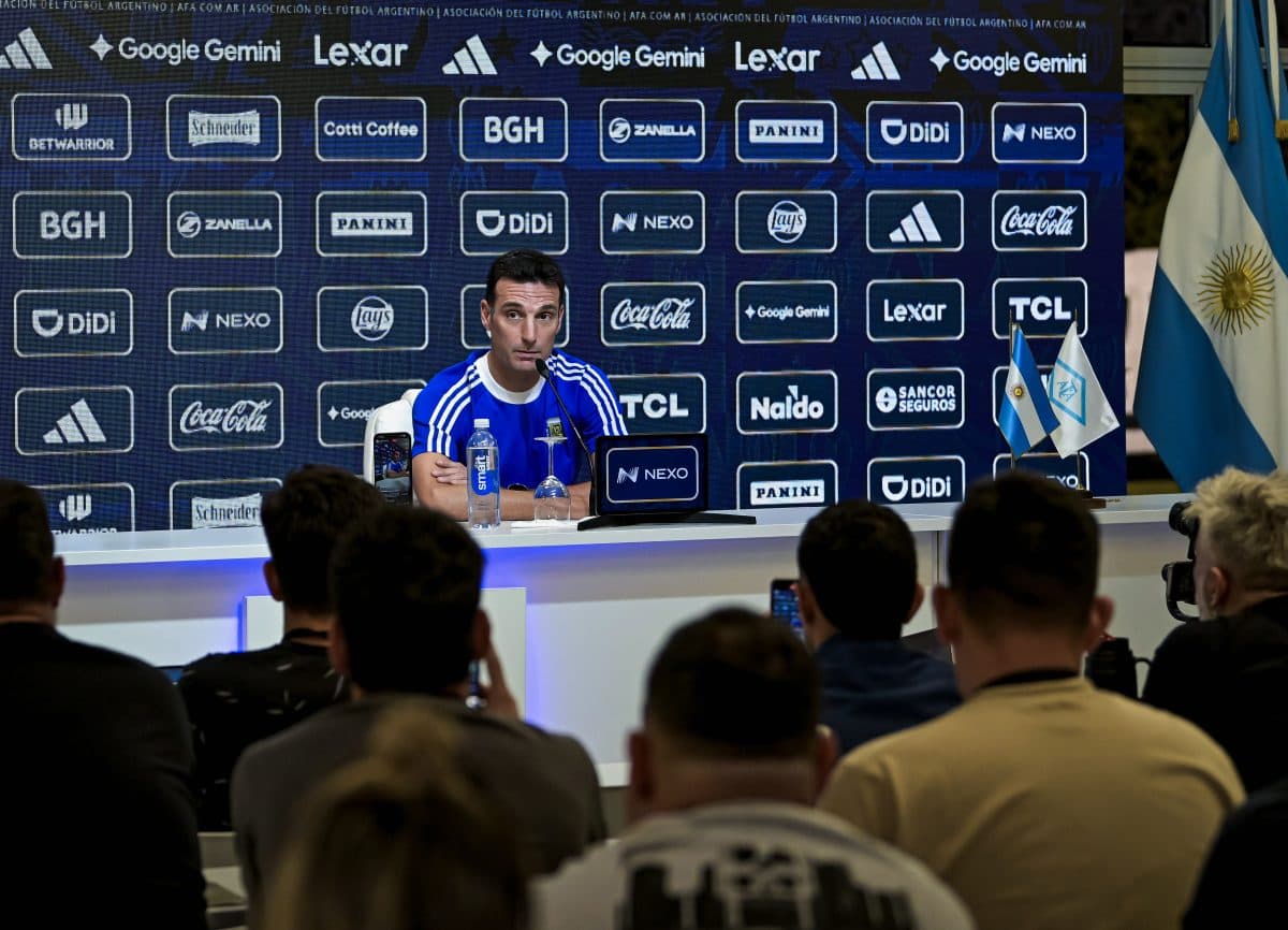 Argentina manager breaks down in tears as he evokes Joaquín Panichelli’s ACL blow