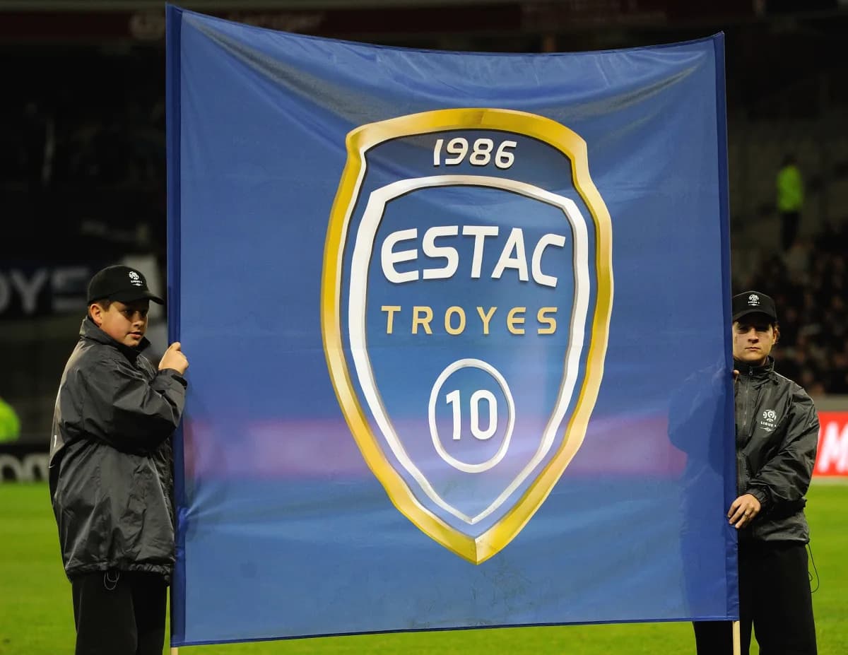 Troyes wonderkid Mathys Detourbet rejects Saudi Arabian offer to pursue Champions League dreams