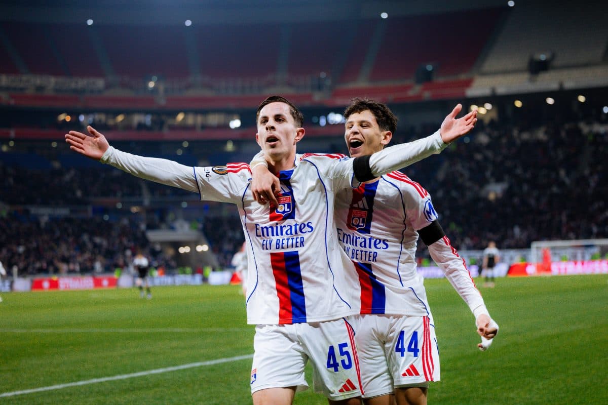 Lyon's Rémi Himbert Secures Premier League Title in Stunning Performance!