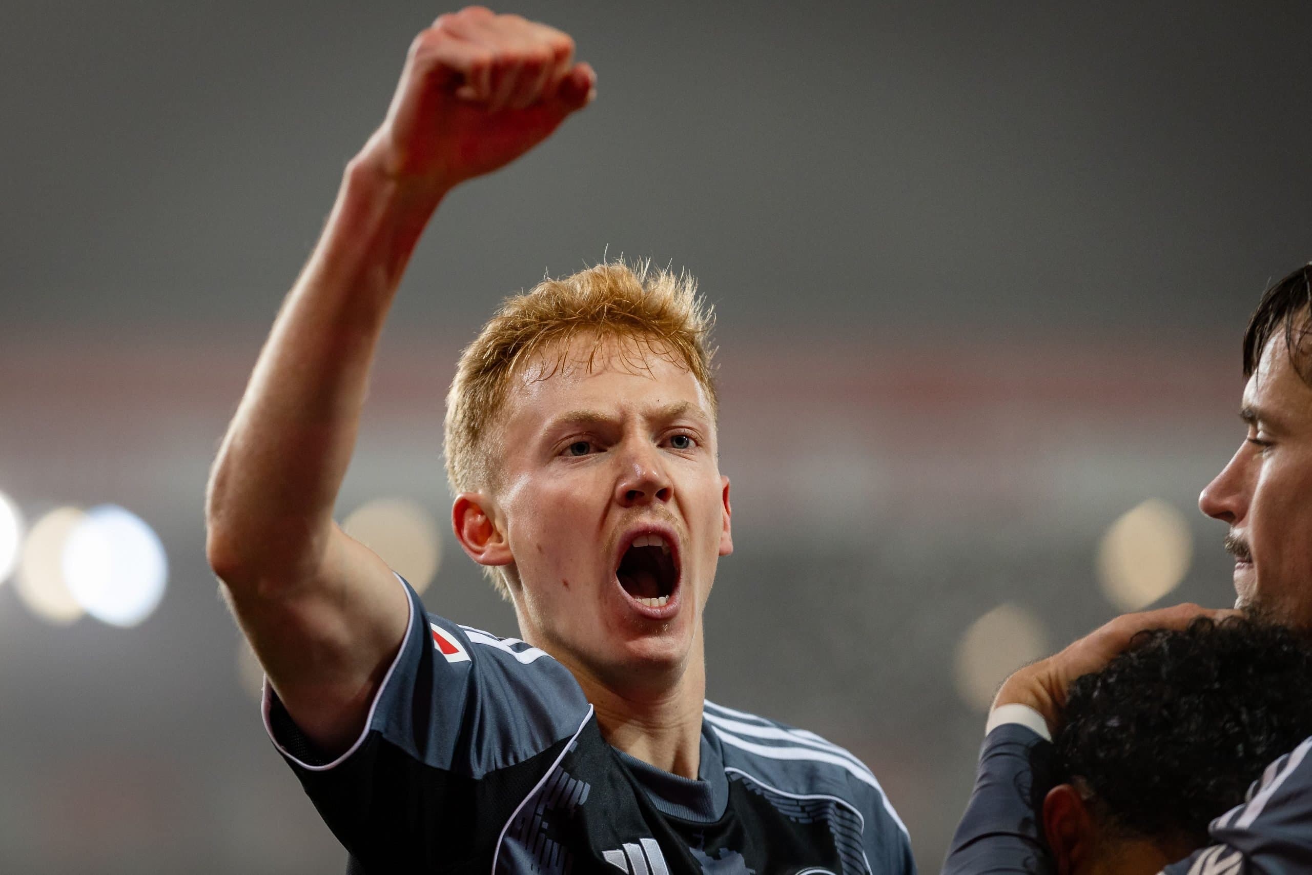 Frankfurt boss criticises Graham Potter’s decision to exclude Hugo Larsson from Sweden’s World Cup squad